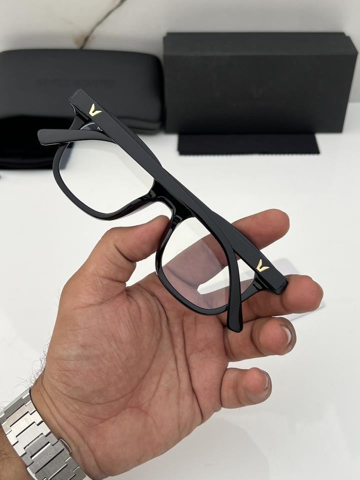 Gentle_monster_black_plano