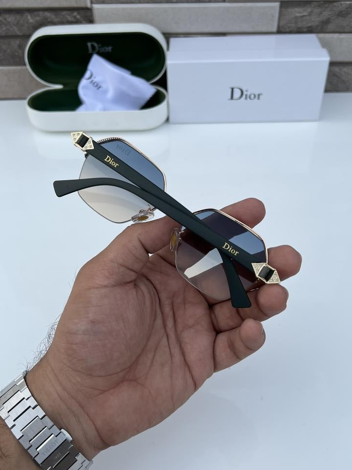 Dior_751_gold_black