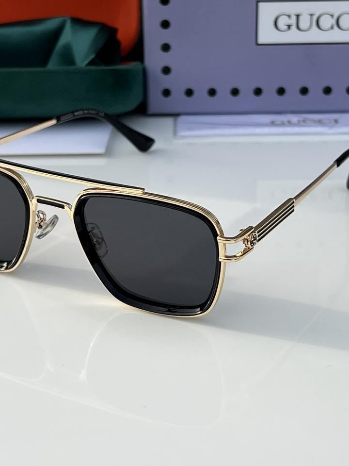 Gucci_769_gold_black